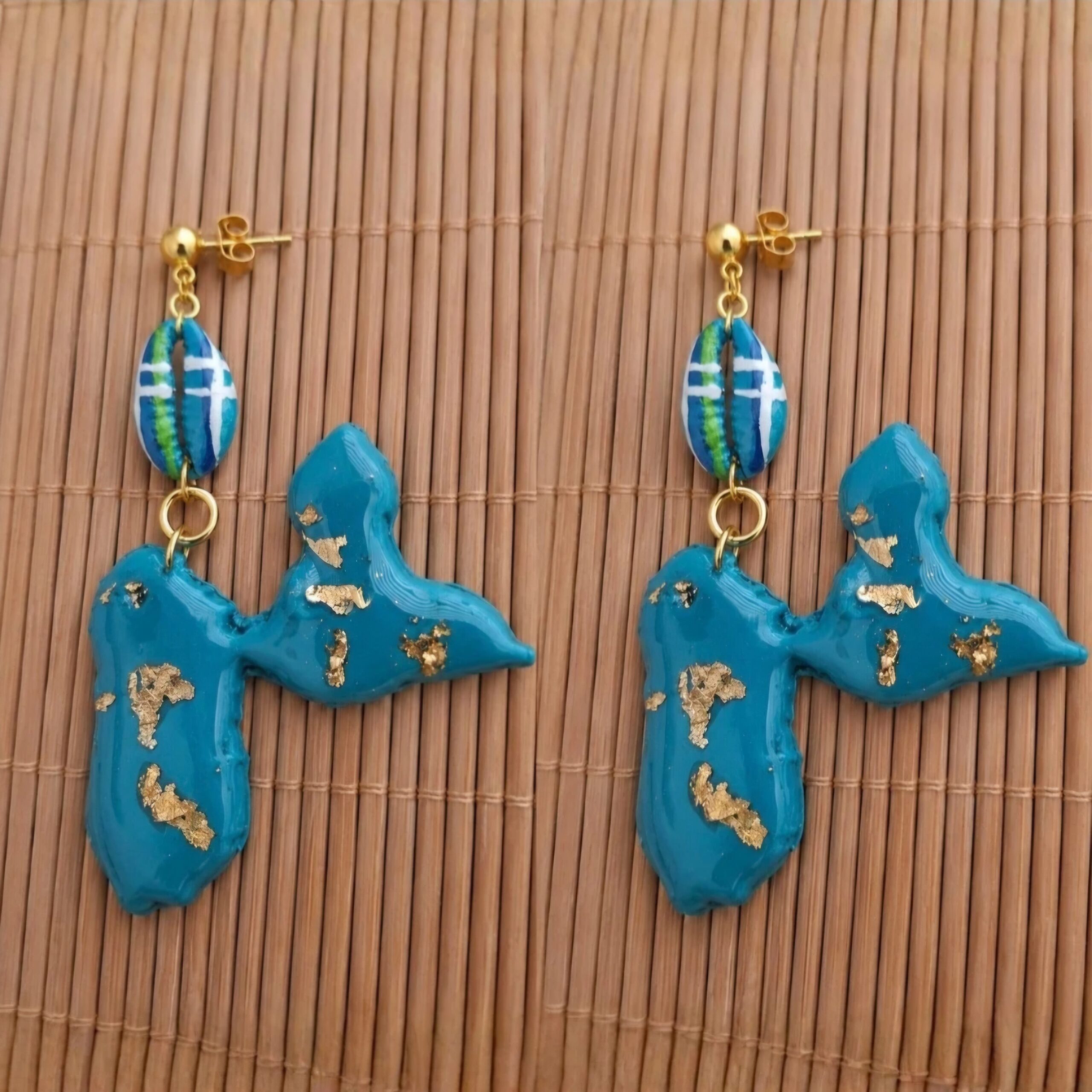 Boucles d'oreilles Guadeloupe et Cauri madras Azur